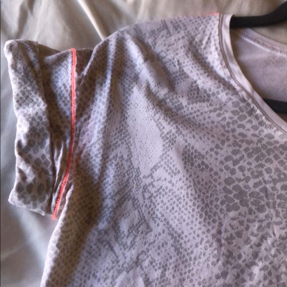 Lululemon Top - Picture 3 of 7